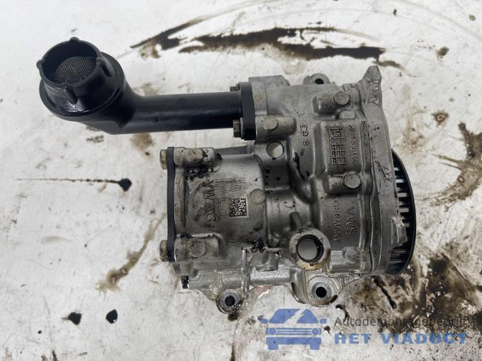 Używane Pompa oleju Skoda Octavia (5EAA) 1.6 TDI Greenline 16V Cena € 60,00 Procedura marży oferowane przez Het Viaduct