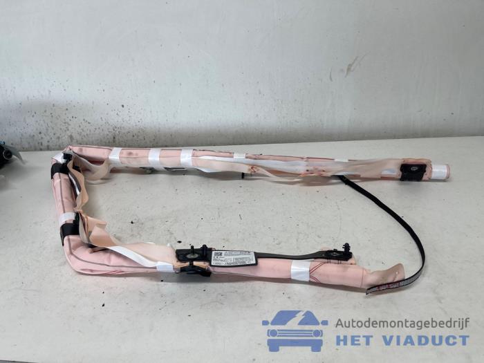 Używane Kurtyna prawa Ford Focus 4 Wagon 1.5 EcoBoost 12V 150 Cena € 130,00 Procedura marży oferowane przez Het Viaduct