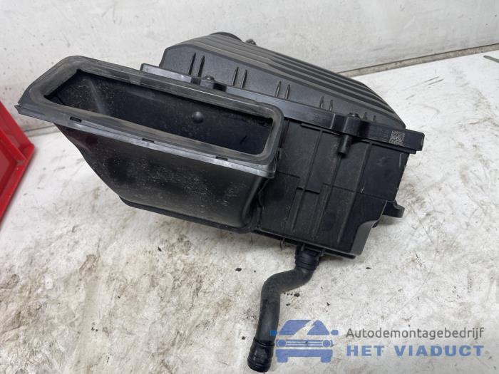 Begagnade Luftfilterhus Seat Leon (KLB) 2.0 TDI 16V Pris € 40,00 Marginaltabell erbjuds av Het Viaduct
