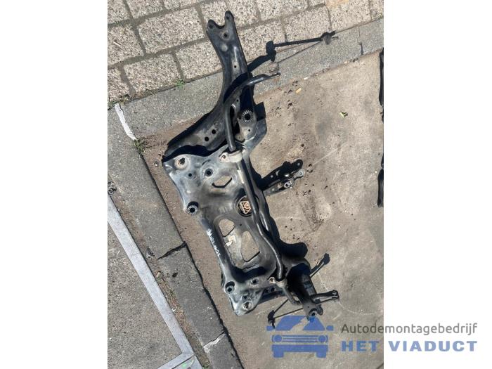 Usados Subchasis Seat Leon (KLB) 2.0 TDI 16V Precio € 120,00 Norma de margen ofrecido por Het Viaduct