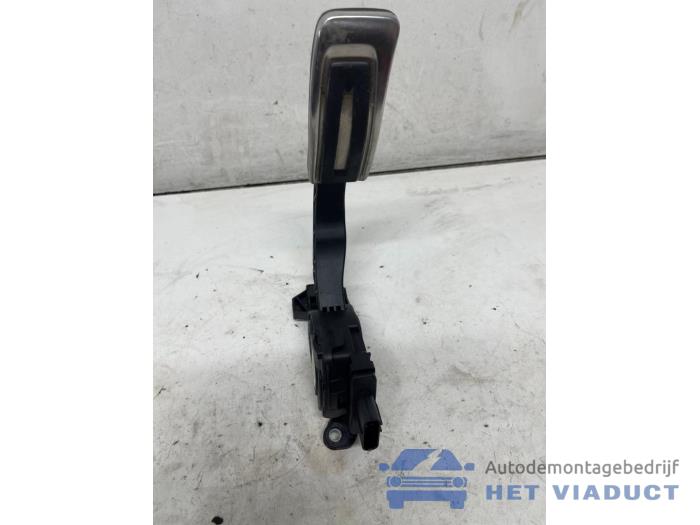 Używane Pedal gazu Audi SQ5 (8RB) 3.0 TDI V6 24V Cena € 25,00 Procedura marży oferowane przez Het Viaduct