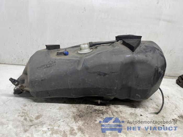 Gebrauchte Adblue Tank Jaguar XE 2.0d 180 16V Preis € 150,00 Margenregelung angeboten von Het Viaduct