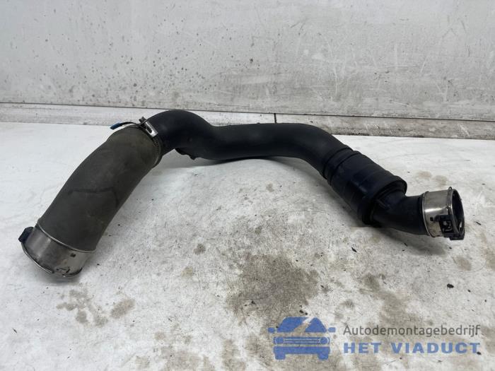 Gebrauchte Intercooler Rohr Jaguar XE 2.0d 180 16V Preis € 40,00 Margenregelung angeboten von Het Viaduct