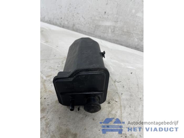 Begagnade Kolfilter Skoda Yeti (5LAC) 1.2 TSI 16V Pris € 20,00 Marginaltabell erbjuds av Het Viaduct