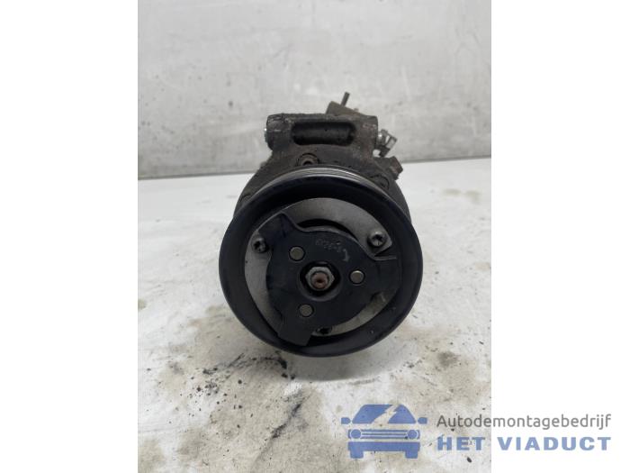 Usagé Pompe clim Volkswagen Transporter T6 2.0 TDI 204 Prix € 100,00 Règlement à la marge proposé par Het Viaduct