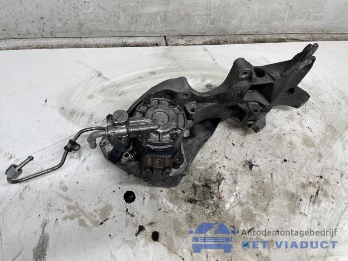 Begagnade Högtryckspump Volkswagen Golf VI Variant (AJ5/1KA) Pris € 250,00 Marginaltabell erbjuds av Het Viaduct