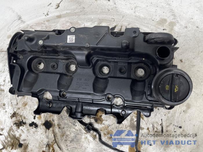 Usagé Couvercle soupapes Seat Leon (KLB) 2.0 TDI 16V Prix € 40,00 Règlement à la marge proposé par Het Viaduct
