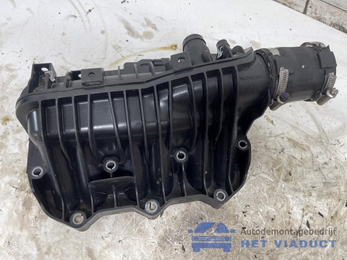 Begagnade Insugsrör Ford C-Max (DXA) 1.0 Ti-VCT EcoBoost 12V 125 Pris € 30,00 Marginaltabell erbjuds av Het Viaduct