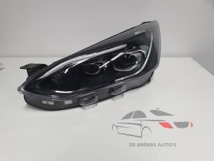 Używane Reflektor lewy Ford Focus 4 1.0 Ti-VCT EcoBoost 12V 125 Cena € 350,00 Procedura marży oferowane przez De Broers Auto's