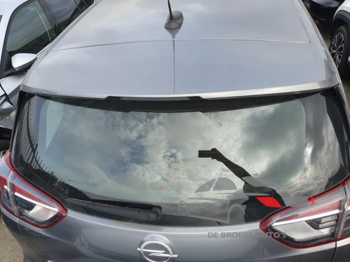 Portón trasero de un Opel Crossland/Crossland X 1.2 Turbo 12V 2018