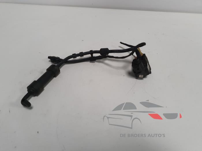 Begagnade Bränsletrycksregulator Volkswagen Golf VII Variant (AUVV) 1.6 TDI BlueMotion 16V Pris € 50,00 Marginaltabell erbjuds av De Broers Auto's