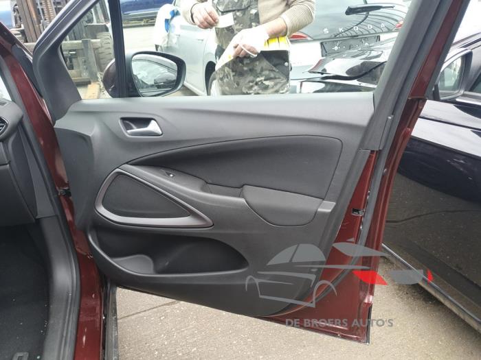 Front door 4-door, right from a Opel Crossland/Crossland X 1.2 Turbo 12V 2019