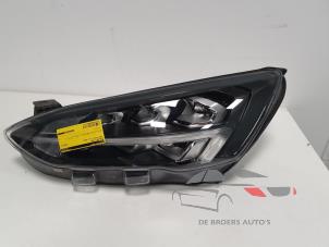 Używane Reflektor lewy Ford Focus 4 1.5 EcoBlue 120 Cena € 450,00 Procedura marży oferowane przez De Broers Auto's
