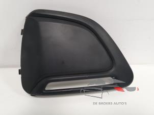 Usagé Pare-chocs grille Peugeot 108 1.0 12V Prix € 20,00 Règlement à la marge proposé par De Broers Auto's