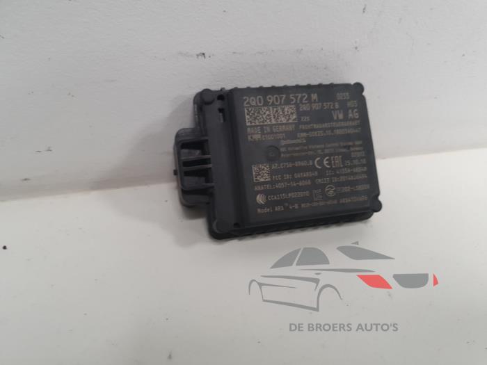 ACC sensor (distance) from a Volkswagen Polo VI (AW1) 1.0 TSI 12V BlueMotion 2019