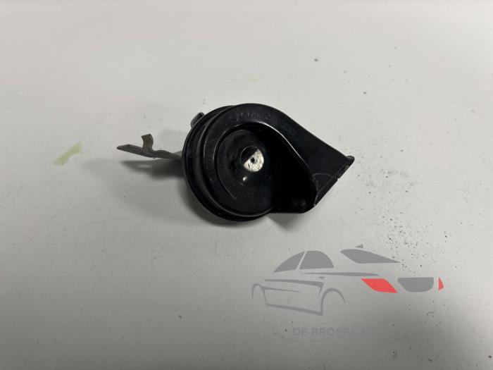 Używane Klakson Volkswagen Polo VI (AW1) 1.0 MPI 12V Cena € 20,00 Procedura marży oferowane przez De Broers Auto's