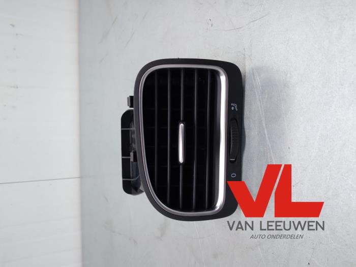 Volkswagen Golf VI (5K1) 1.2 TSI Dashboard vents stock
