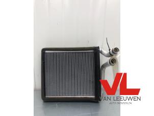 Usados Radiador de calefactor Volkswagen Golf VI (5K1) 1.2 TSI Precio € 35,00 Norma de margen ofrecido por Van Leeuwen Auto Onderdelen