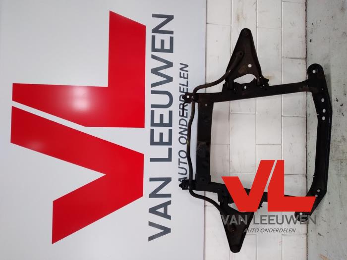 Used Subframe Dacia Sandero I (BS) 1.2 16V Price € 47,50 Margin scheme offered by Van Leeuwen Auto Onderdelen