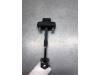 Front door stop 4-door, right from a Ford Focus 3, 2010 / 2020 1.0 Ti-VCT EcoBoost 12V 100, Hatchback, Petrol, 998cc, 74kW (101pk), FWD, M2DA, 2012-02 / 2017-12 2013