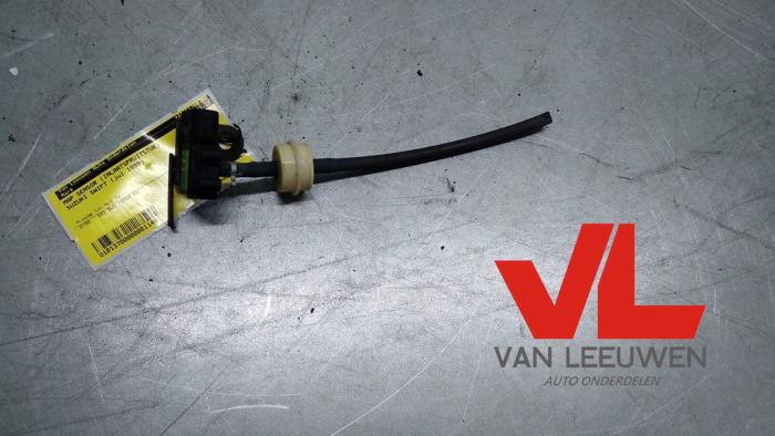 Gebrauchte Map Sensor (Einlasskrümmer) Suzuki Swift (SF310/413) 1.0i Preis € 23,00 Margenregelung angeboten von Van Leeuwen Auto Onderdelen