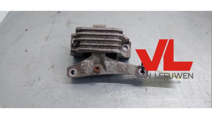 Engine mount from a Peugeot 207/207+ (WA/WC/WM) 1.4 16V 2007