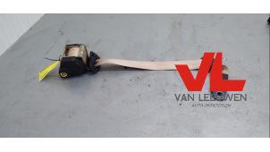 Used Rear seatbelt tensioner, left Peugeot 206 (2A/C/H/J/S) 1.6 16V Price € 35,00 Margin scheme offered by Van Leeuwen Auto Onderdelen