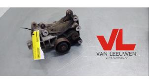 Used Alternator lower bracket Peugeot 206 (2A/C/H/J/S) 1.6 16V Price € 20,00 Margin scheme offered by Van Leeuwen Auto Onderdelen