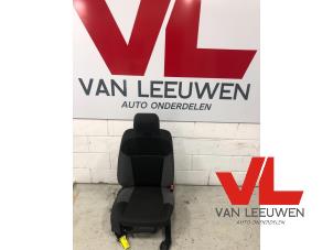 Używane Fotel prawy Ford Focus 3 1.0 Ti-VCT EcoBoost 12V 100 Cena € 149,00 Procedura marży oferowane przez Van Leeuwen Auto Onderdelen