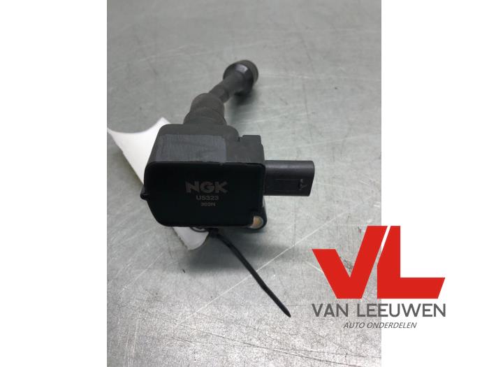 Usados Bobina Ford Focus 3 1.0 Ti-VCT EcoBoost 12V 100 Precio € 20,00 Norma de margen ofrecido por Van Leeuwen Auto Onderdelen