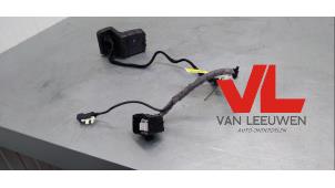 Used AUX / USB connection Ford Focus 3 1.0 Ti-VCT EcoBoost 12V 100 Price € 15,00 Margin scheme offered by Van Leeuwen Auto Onderdelen
