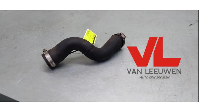 Gebrauchte Intercooler Schlauch Ford Focus 3 1.0 Ti-VCT EcoBoost 12V 100 Preis € 9,00 Margenregelung angeboten von Van Leeuwen Auto Onderdelen
