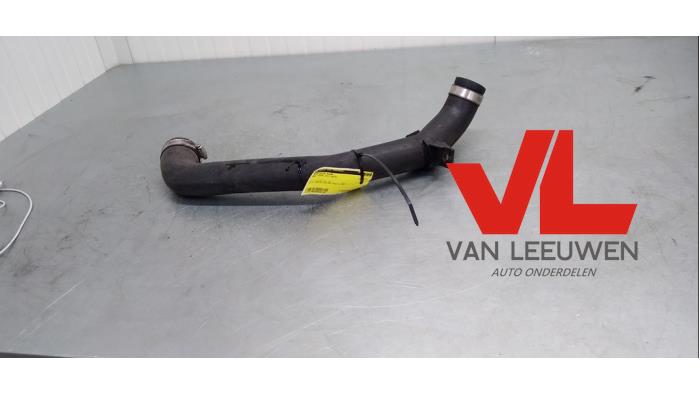 Gebrauchte Intercooler Schlauch Ford Focus 3 1.0 Ti-VCT EcoBoost 12V 100 Preis € 13,50 Margenregelung angeboten von Van Leeuwen Auto Onderdelen