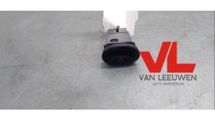Used Panic lighting switch Chevrolet Matiz 0.8 S,SE Price € 5,00 Margin scheme offered by Van Leeuwen Auto Onderdelen