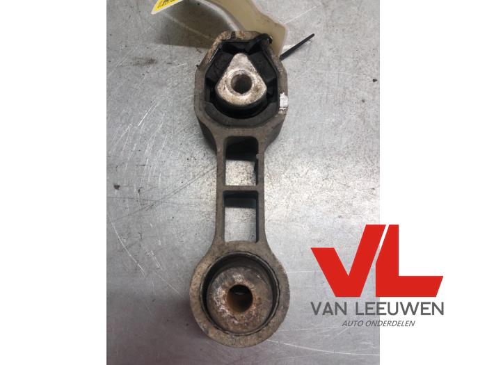 Used Engine mount Fiat 500 (312) 1.2 Price € 9,00 Margin scheme offered by Van Leeuwen Auto Onderdelen