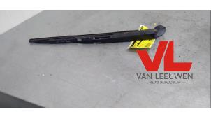Used Rear wiper arm Ford Focus C-Max 1.8 16V Price € 9,50 Margin scheme offered by Van Leeuwen Auto Onderdelen