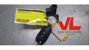 Używane Modul immobilizera Ford Fiesta 7 1.5 TDCi 85 Cena € 35,00 Procedura marży oferowane przez Van Leeuwen Auto Onderdelen