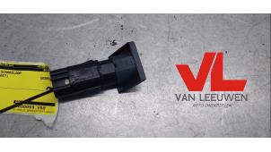 Used Panic lighting switch Ford Transit Connect 1.8 TDCi 90 Price € 5,00 Margin scheme offered by Van Leeuwen Auto Onderdelen