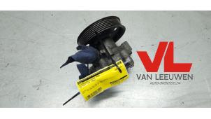 Używane Pompa wspomagania kierownicy Volkswagen Golf IV (1J1) 2.0 Cena € 8,50 Procedura marży oferowane przez Van Leeuwen Auto Onderdelen
