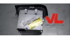 Used Radio Seat Leon (1P1) 1.6 Price € 45,00 Margin scheme offered by Van Leeuwen Auto Onderdelen