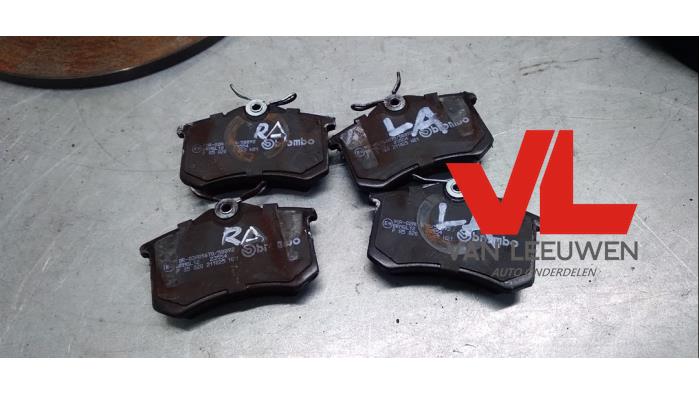 Bremsscheibe + Bremsklotz hinten Seat Leon 1.6 - BREMBO