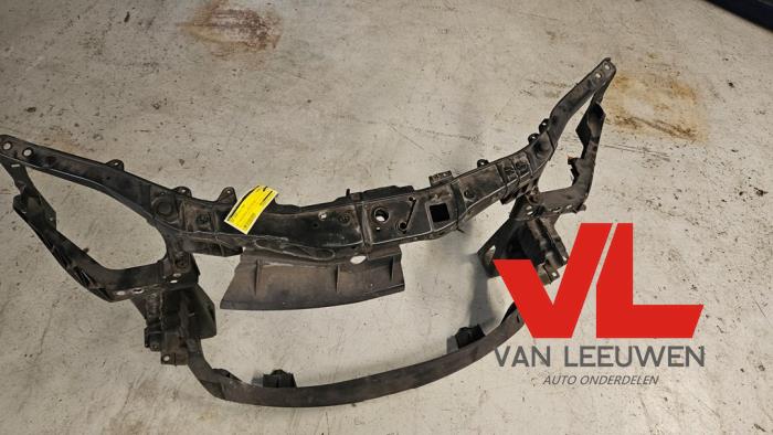 Begagnade Front Opel Corsa D 1.0 Pris € 47,50 Marginaltabell erbjuds av Van Leeuwen Auto Onderdelen