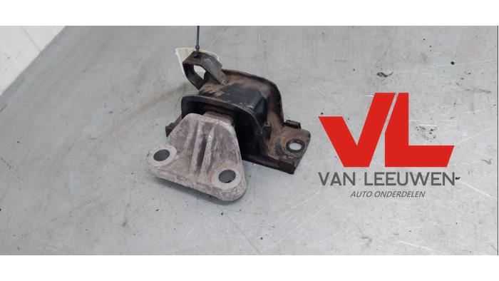 Used Engine mount Opel Corsa D 1.0 Price € 9,00 Margin scheme offered by Van Leeuwen Auto Onderdelen
