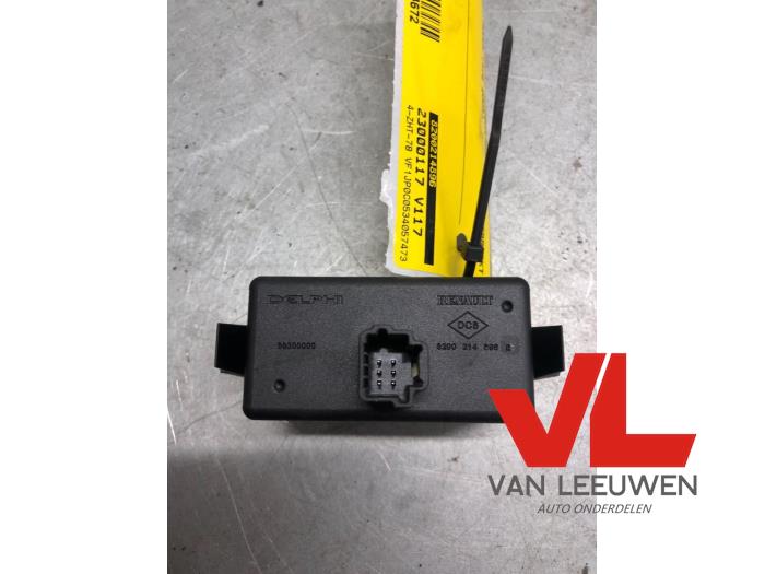 Panic lighting switch from a Renault Modus/Grand Modus (JP) 1.2 16V 2005