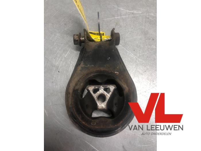 Used Engine mount Mazda 5 (CR19) 1.8i 16V Price € 18,00 Margin scheme offered by Van Leeuwen Auto Onderdelen