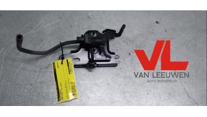 Used Vacuum relay Ford Focus 4 Wagon Price € 25,00 Margin scheme offered by Van Leeuwen Auto Onderdelen