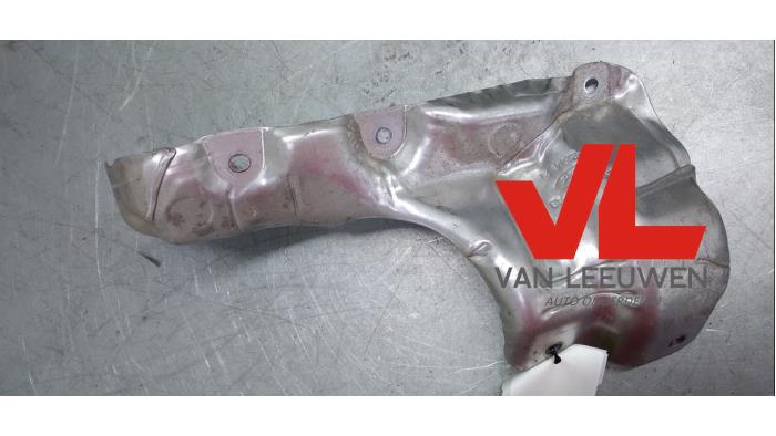 Usagé Bouclier thermique échappement Ford Focus 4 Wagon Prix € 18,00 Règlement à la marge proposé par Van Leeuwen Auto Onderdelen