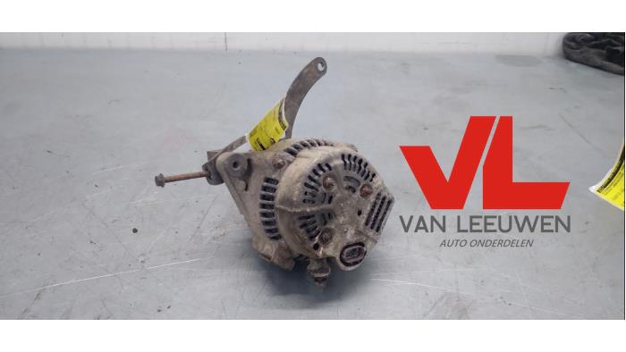 Usagé Dynamo Toyota Land Cruiser 90 (J9) 3.0 TD Prix € 81,50 Règlement à la marge proposé par Van Leeuwen Auto Onderdelen