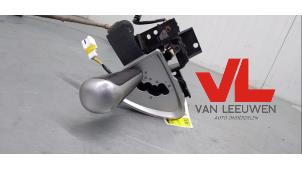 Used Automatic gear selector Lancia Phedra 3.0 V6 24V Price € 50,00 Margin scheme offered by Van Leeuwen Auto Onderdelen