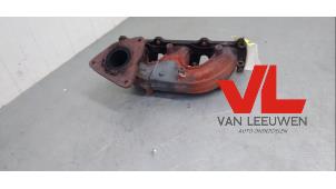Usagé Tubulure d'échappement Lancia Phedra 3.0 V6 24V Prix € 75,00 Règlement à la marge proposé par Van Leeuwen Auto Onderdelen